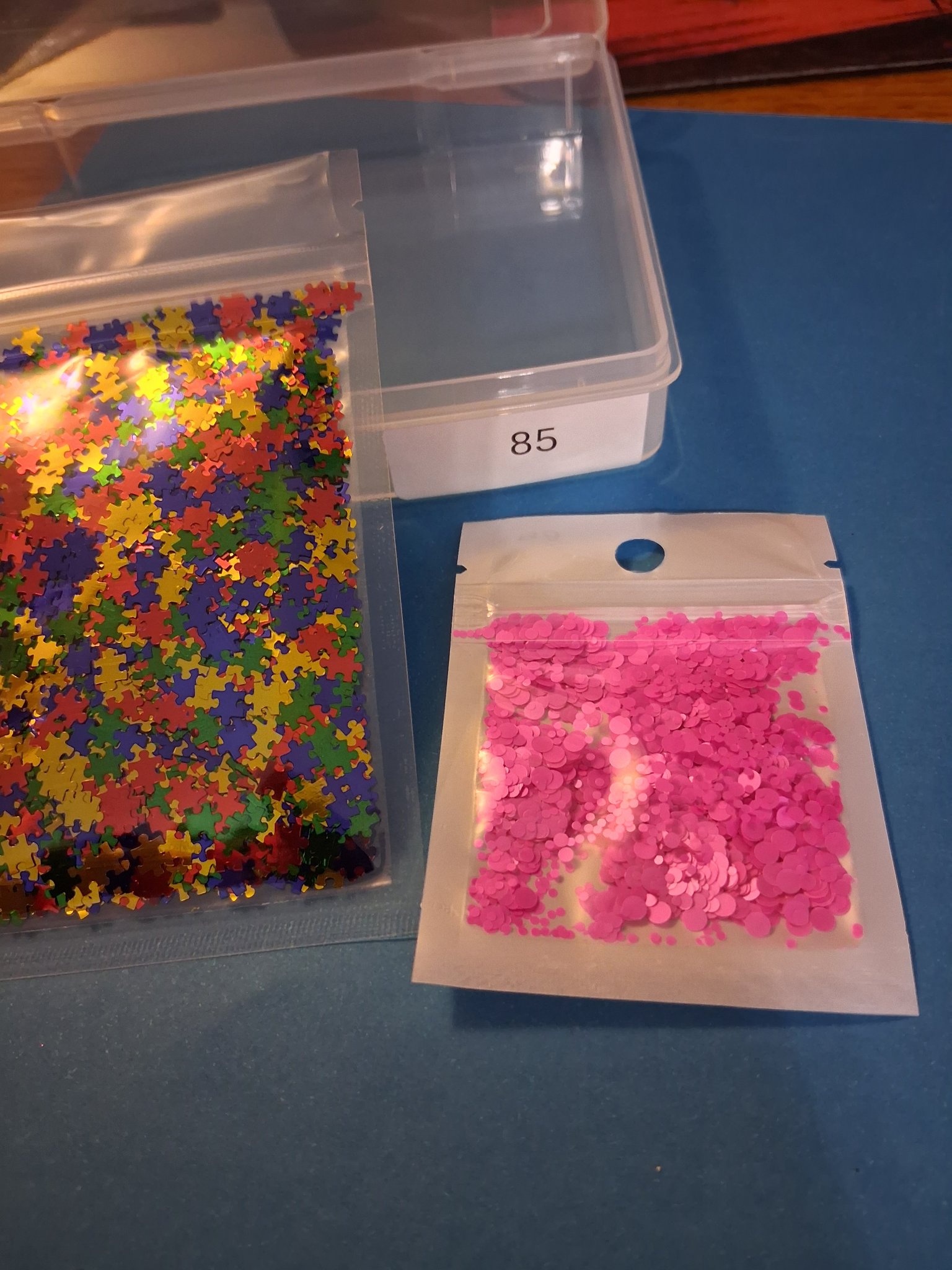 Addon — 85 Shaped Glitter Confetti (Puzzle Pieces + Pink Circles)